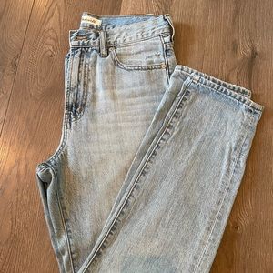 Madewell the perfect vintage straight jeans size 27 no holes or distress